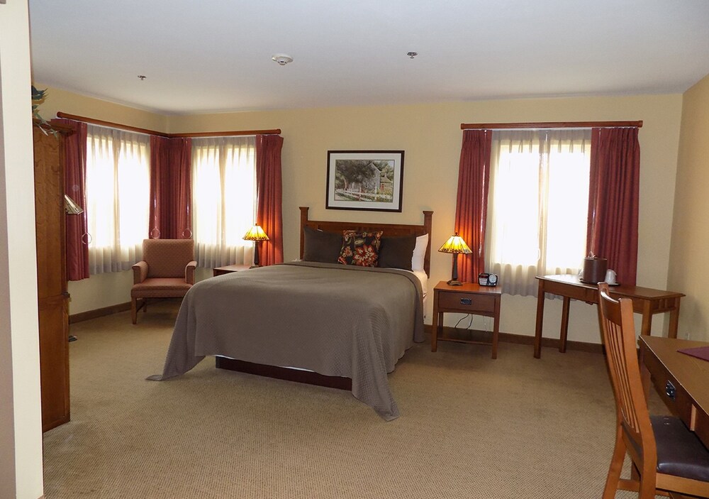 The Red Mill Inn - photo 17