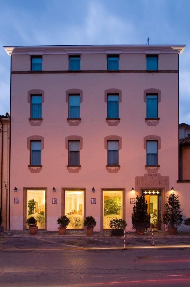 Albergo della Porta — 4-Star Luxury Hotel in Santarcangelo, Italy