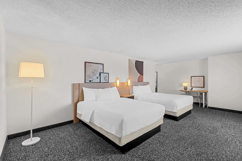 Spark by Hilton Cedar Falls - photo 23