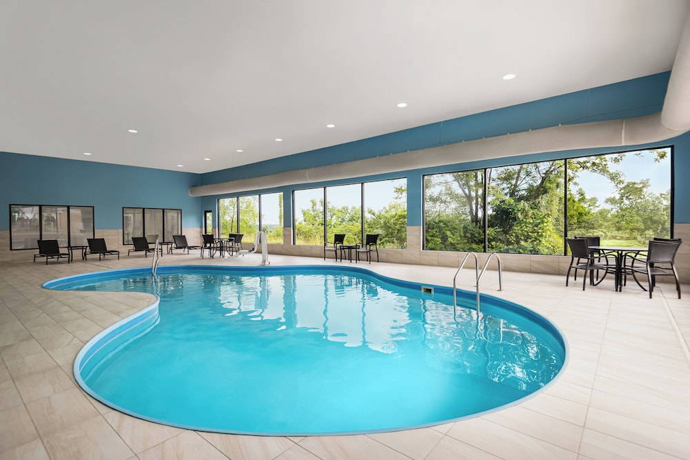 Holiday Inn Express Morgantown by IHG - photo 23