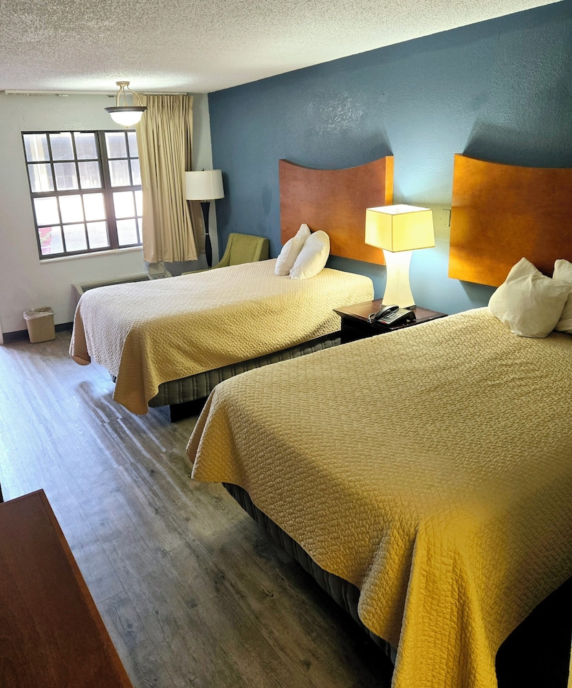 Best Price Motel and Suites - photo 6