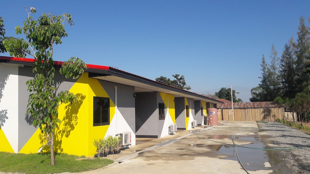 Seua RongHi Resort in Sukhothai, Thailand