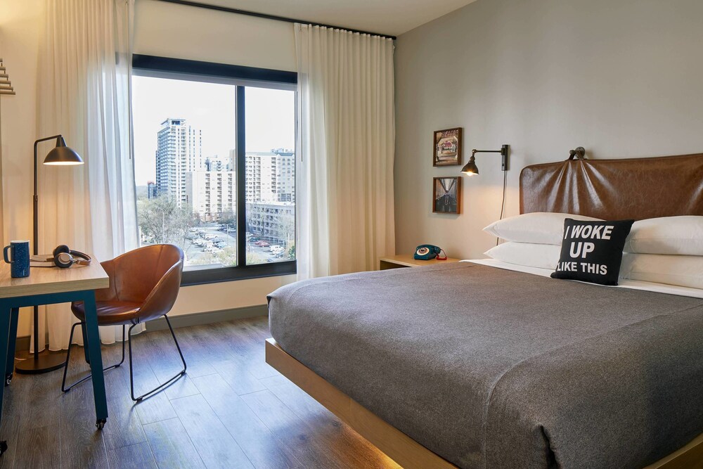 Moxy Atlanta Midtown - photo 9