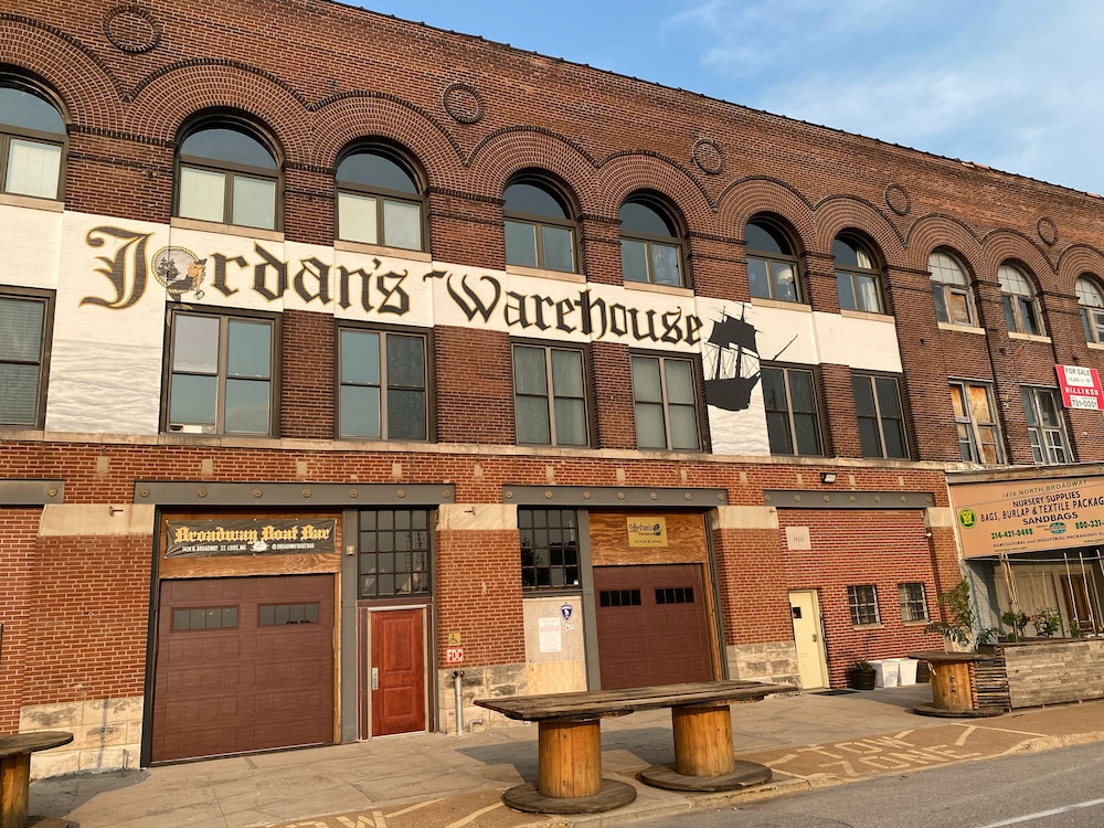 Three Rivers Inn at Jordan's Warehouse - photo 37