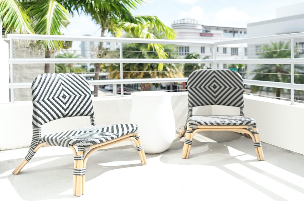 Luxuri Suites - photo 85
