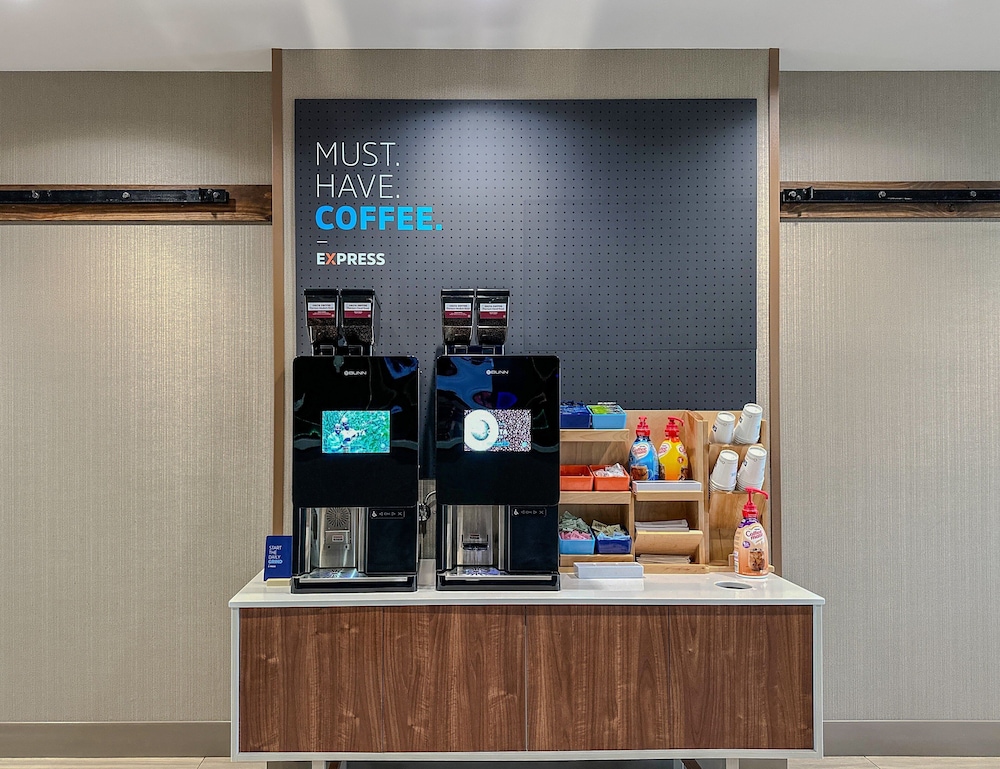 Holiday Inn Express South Haven by IHG - photo 46