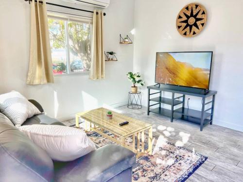 Charming Flat Near the City — 4-Star Luxury Hotel in San Diego, United States