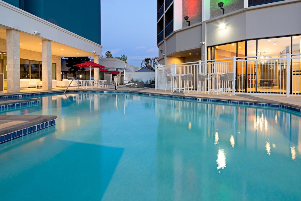 Staybridge Suites Long Beach Airport by IHG - photo 26