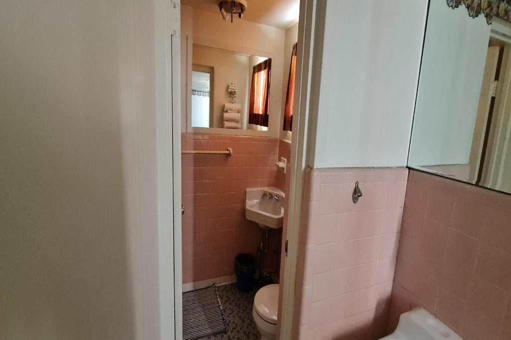 DuBois Manor Motel - photo 15