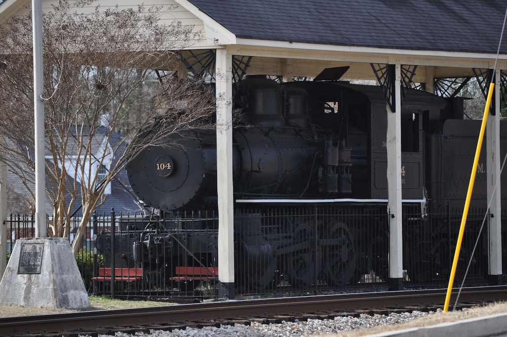 Hampton Inn Conyers - photo 60