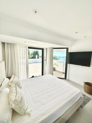 Studio H GrandBay Sea View in Grand Baie, Mauritius