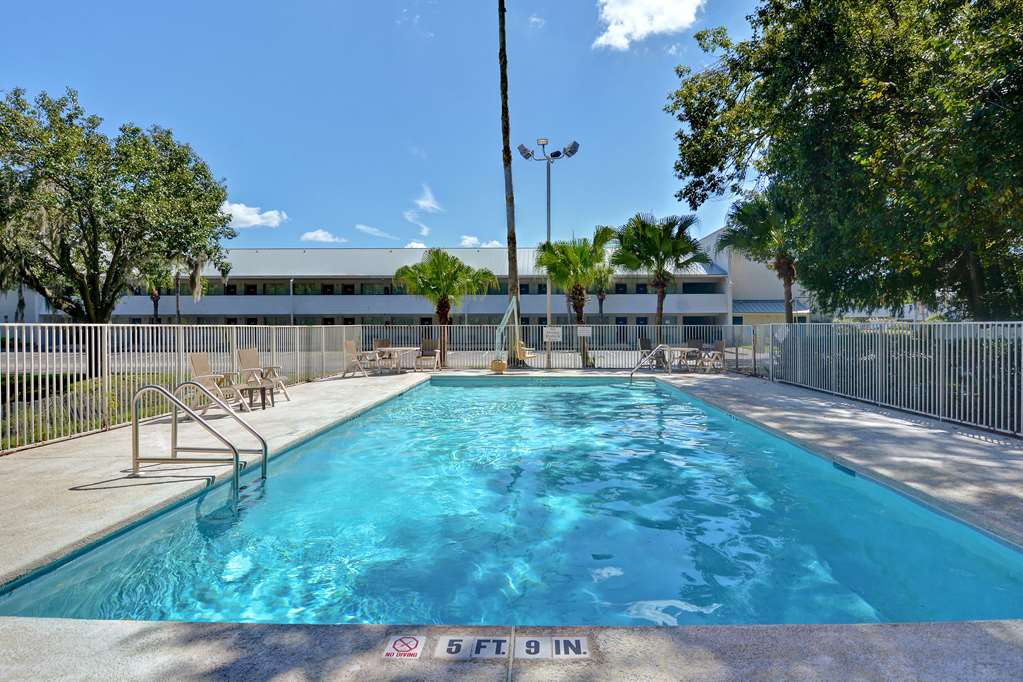 Studio 6 Extended Stay Jacksonville FL Baymeadows - photo 8