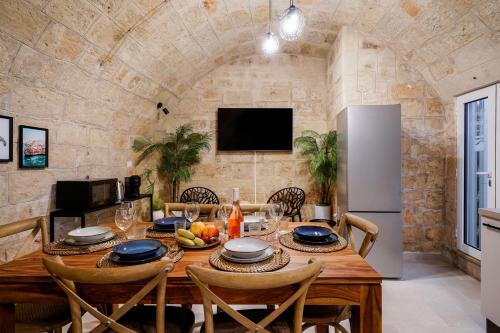 Vico Farinella Apartment by BarbarHouse — 4-Star Luxury Hotel in Polignano A Mare, Italy