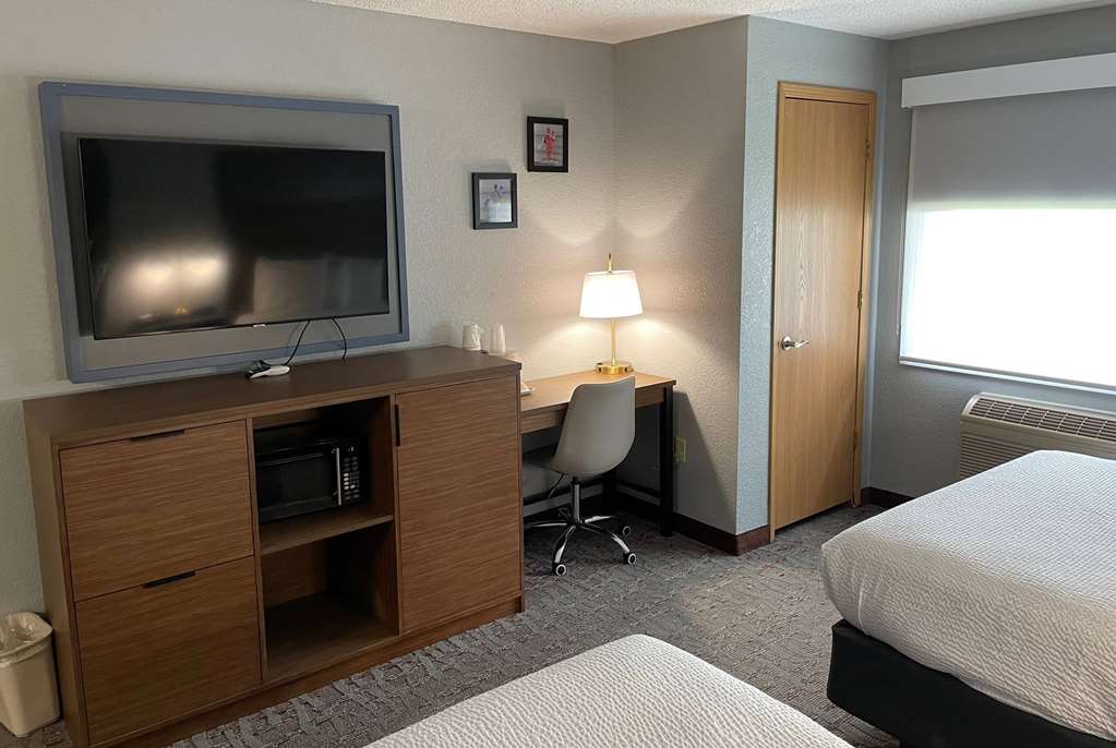 AmericInn by Wyndham Ankeny Des Moines - photo 13