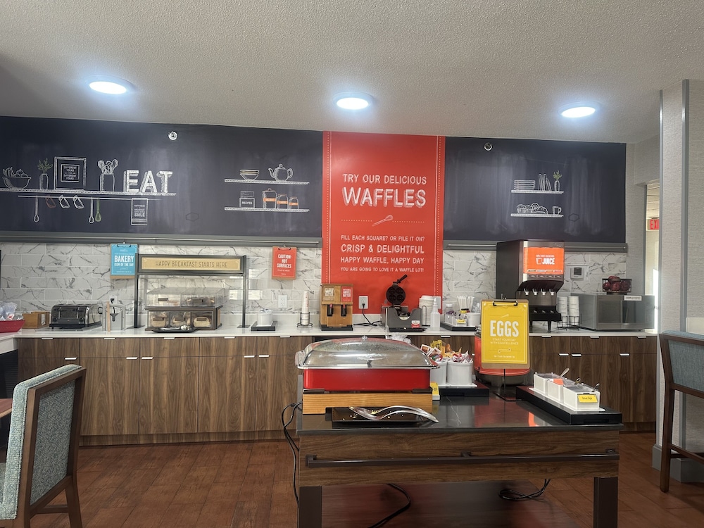Hampton Inn Bridgeport Clarksburg - photo 34
