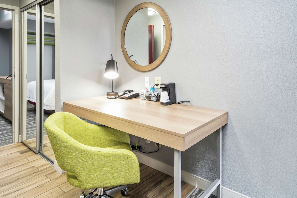 Hampton Inn Wilson Downtown - photo 5
