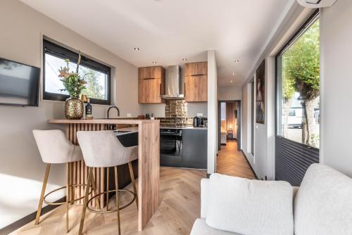 Luxury Watervilla Near Amsterdam And Schiphol — Aalsmeer
