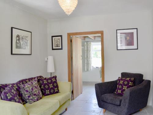 The Mill Farmhouse — Llandybie — photo 4