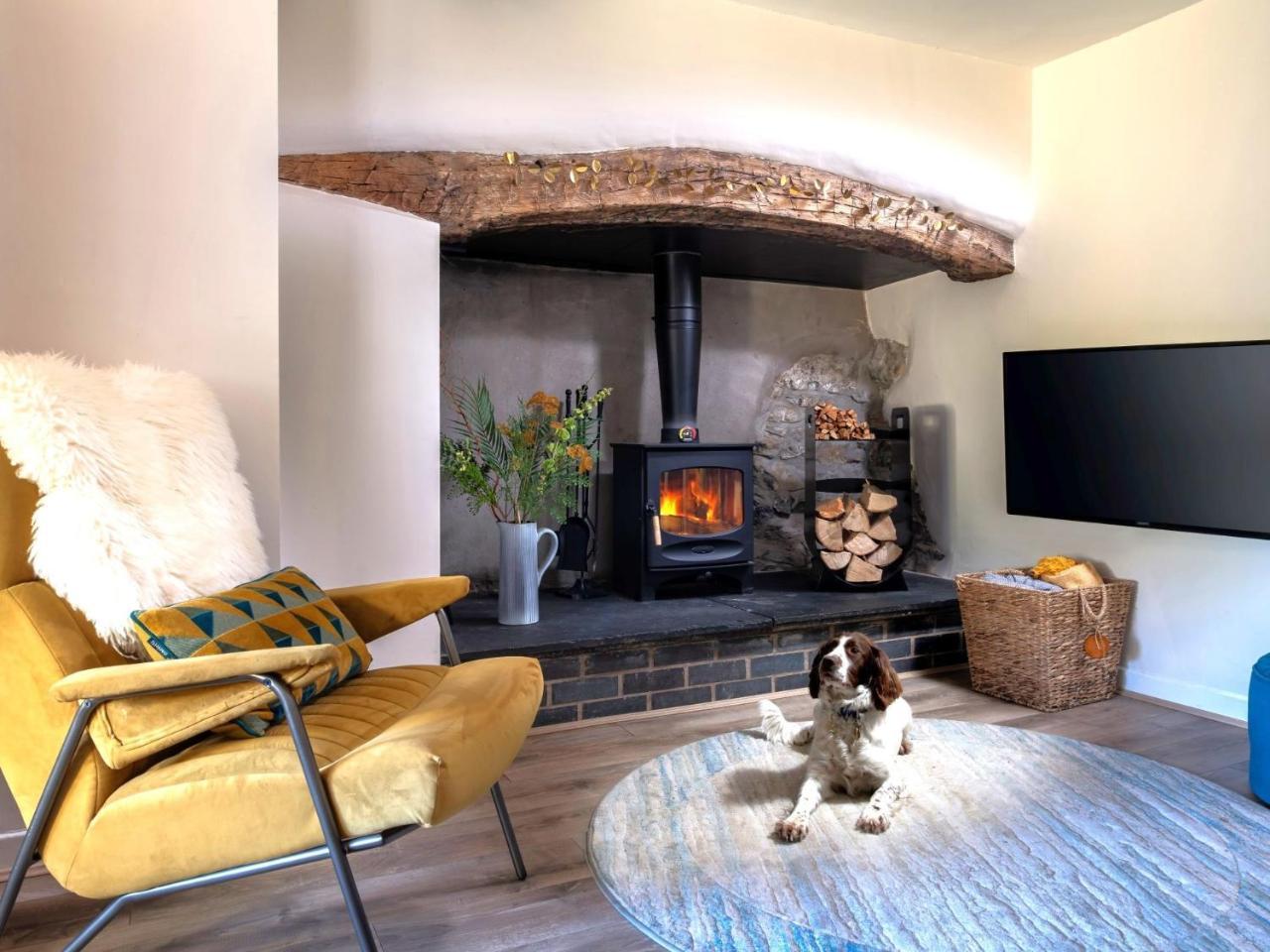 3 Bed in Saron 93994 — hotel in Denbigh