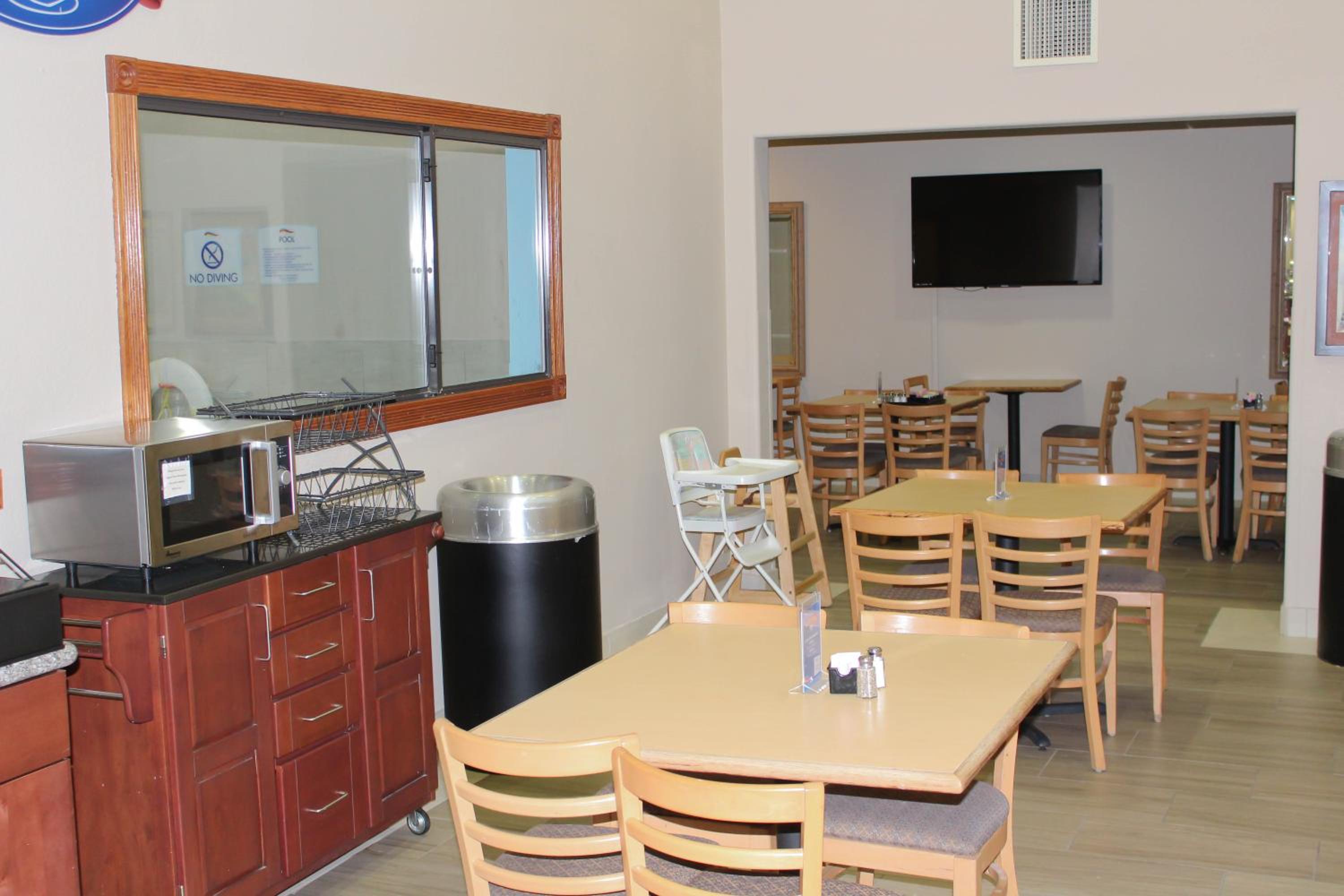 Baymont by Wyndham Roswell - photo 14
