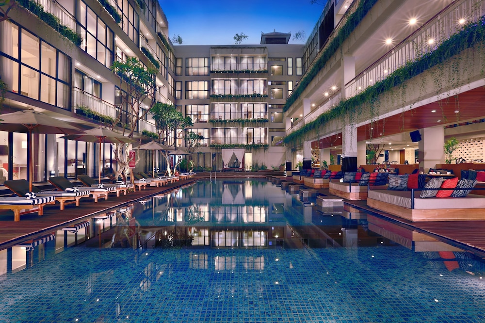Hotel NEO Kuta Legian