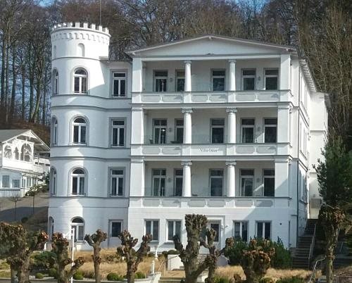Ferienwohnung AMAPOLA Villa Odin — 4-Star Luxury Hotel in Ostseebad Sellin, Germany