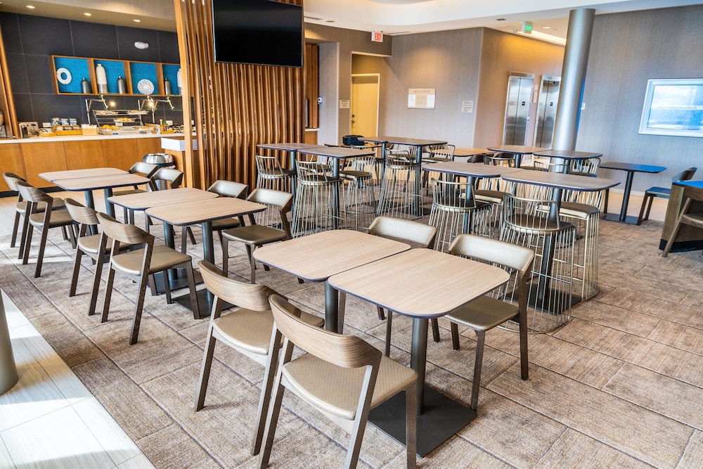 SpringHill Suites by Marriott Ontario Airport Rancho Cucamonga - photo 19
