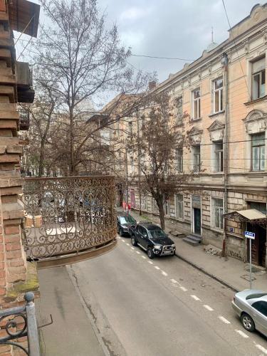 M1 Apartment