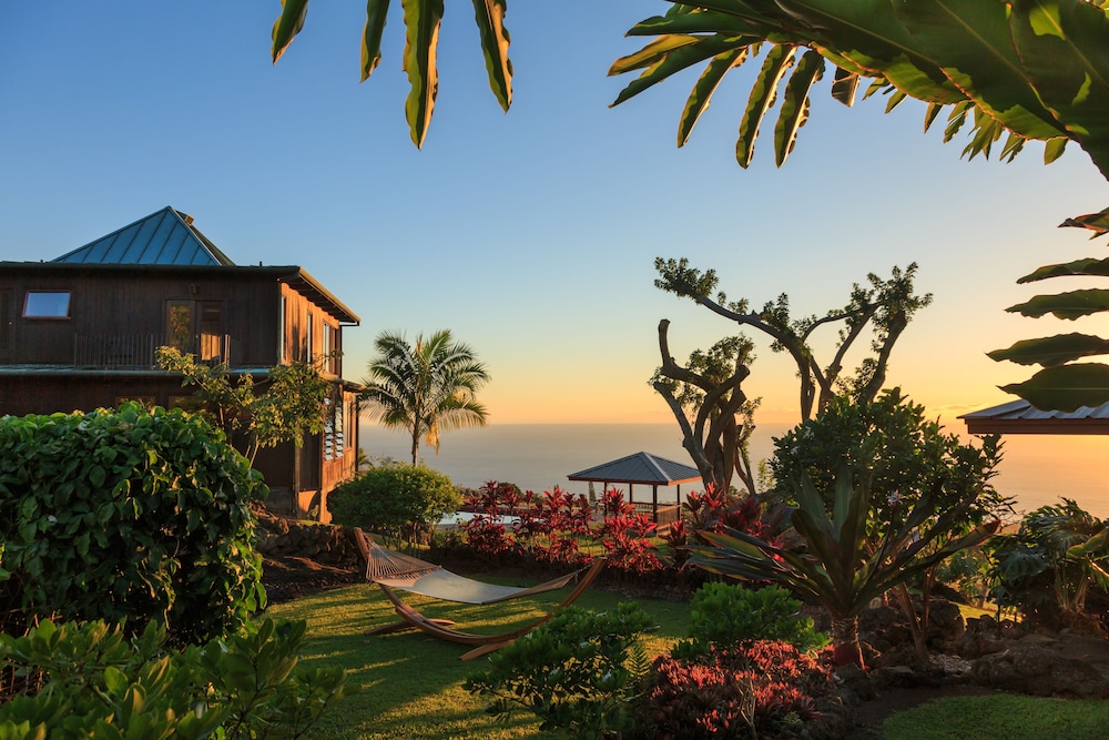 Holualoa Inn — 4-Star Luxury Hotel in Holualoa, United States