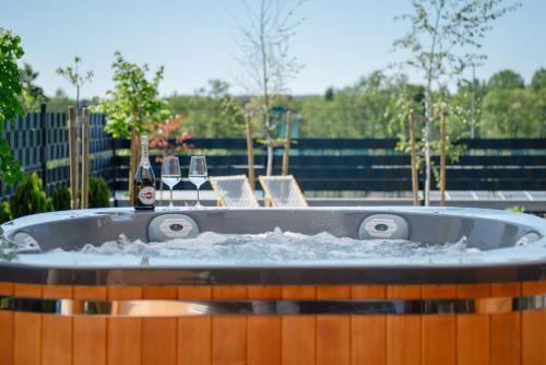 Całoroczny Domek Boho Lubniewice jezioro jacuzzi — hotel in Lubniewice