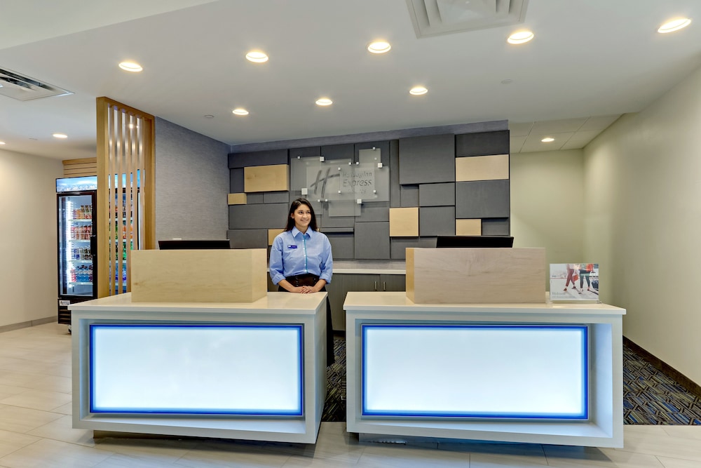 Holiday Inn Express & Suites Winston Salem Sw Clemmons by IHG - photo 2