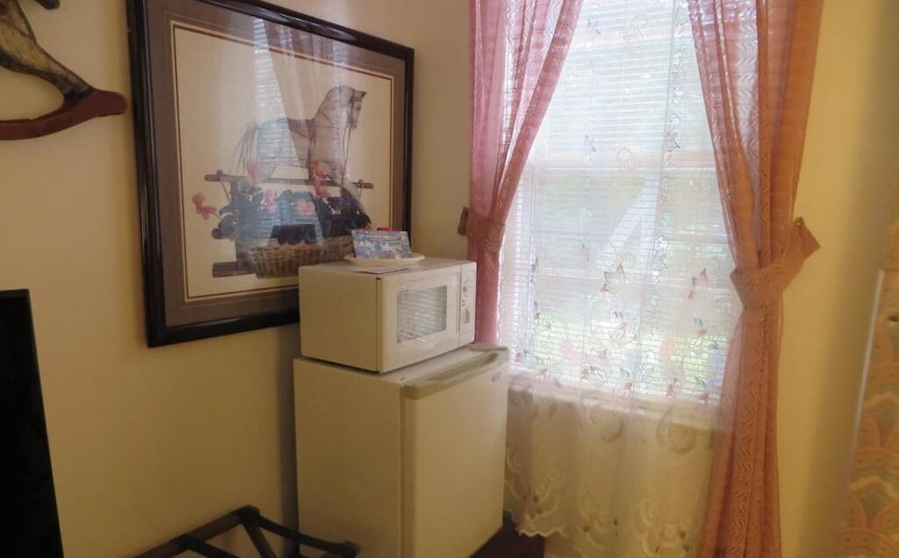 Lake Winnipesaukee Motel - photo 49