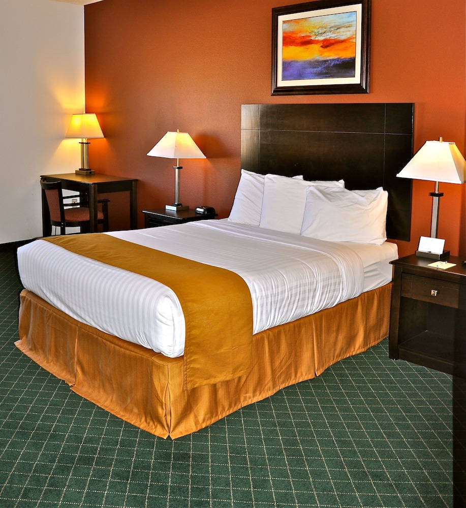 Landmark Inn Fort Irwin - photo 14