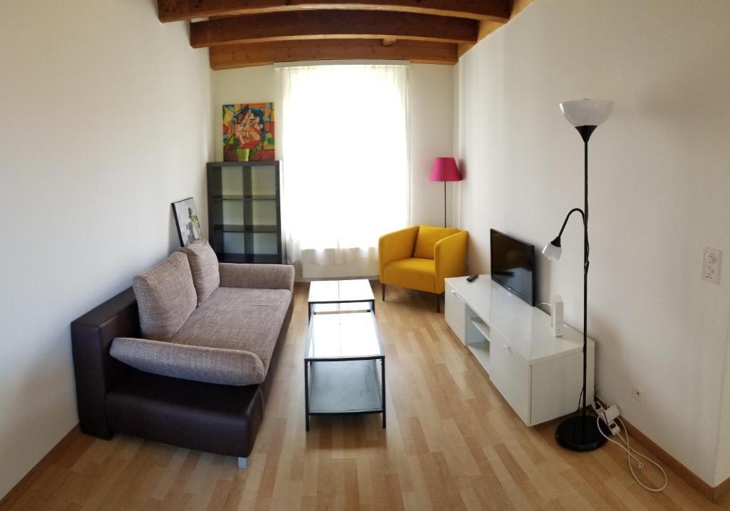 HSH Weber 2 Bedroom Suite Apartment with Office Salon and Kitchen in Bern by HSH Hotel Serviced Home in Bern, Switzerland