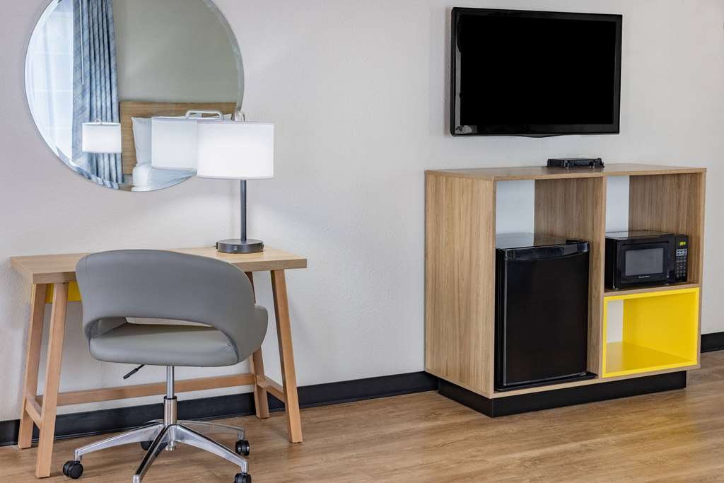 Days Inn by Wyndham Barnwell - photo 38