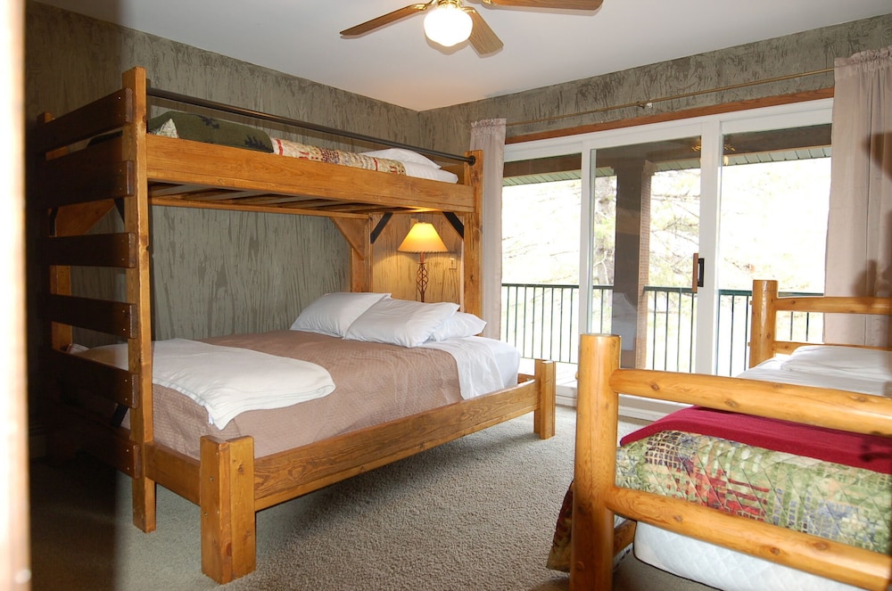Gathering Place Resort & Lodge - photo 12