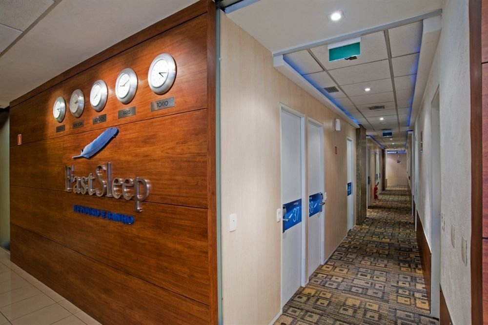 Detroit Airport Plaza Hotel and Suites - photo 2