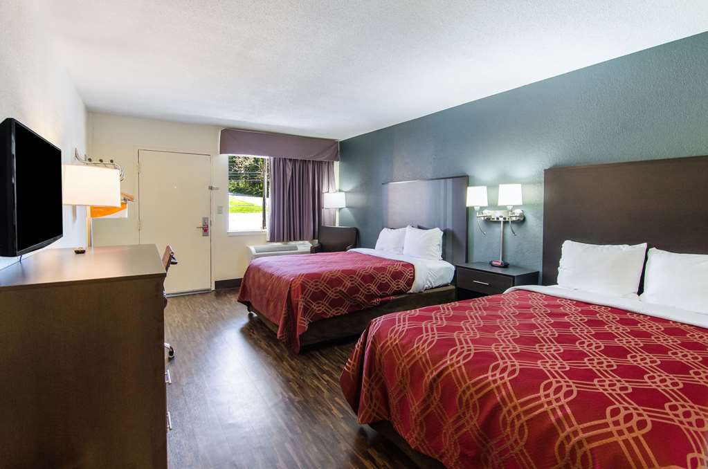Econo Lodge Near Motor Speedway - photo 14