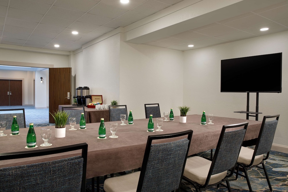 DoubleTree Suites by Hilton Orlando Disney Springs Area - photo 33