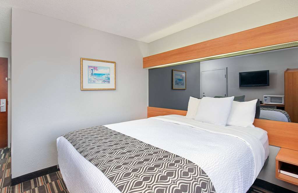 Microtel Inn & Suites by Wyndham Cordova Memphis I 40 East - photo 14