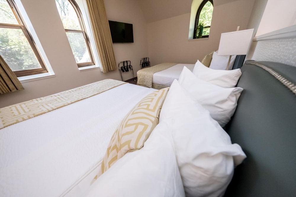The Inn at Shattuck St. Mary's - photo 13