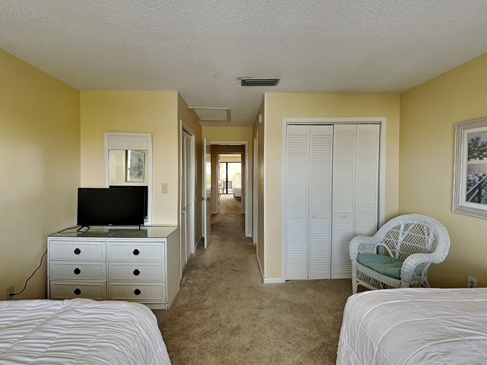 Edgewater Beach & Golf Resort II by Resort Collection - photo 13