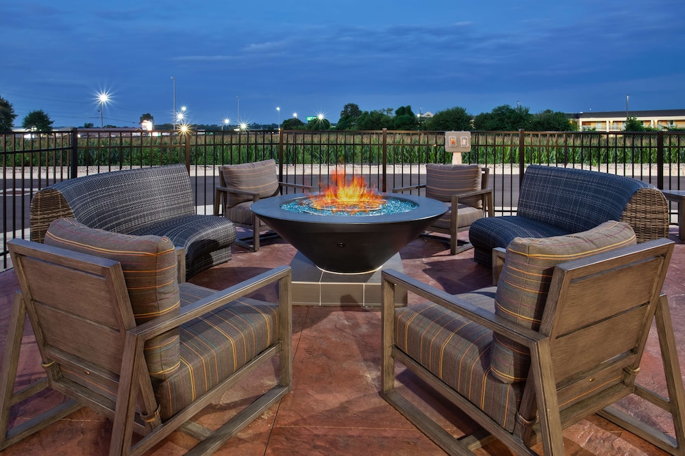 Hampton Inn Union City - photo 28