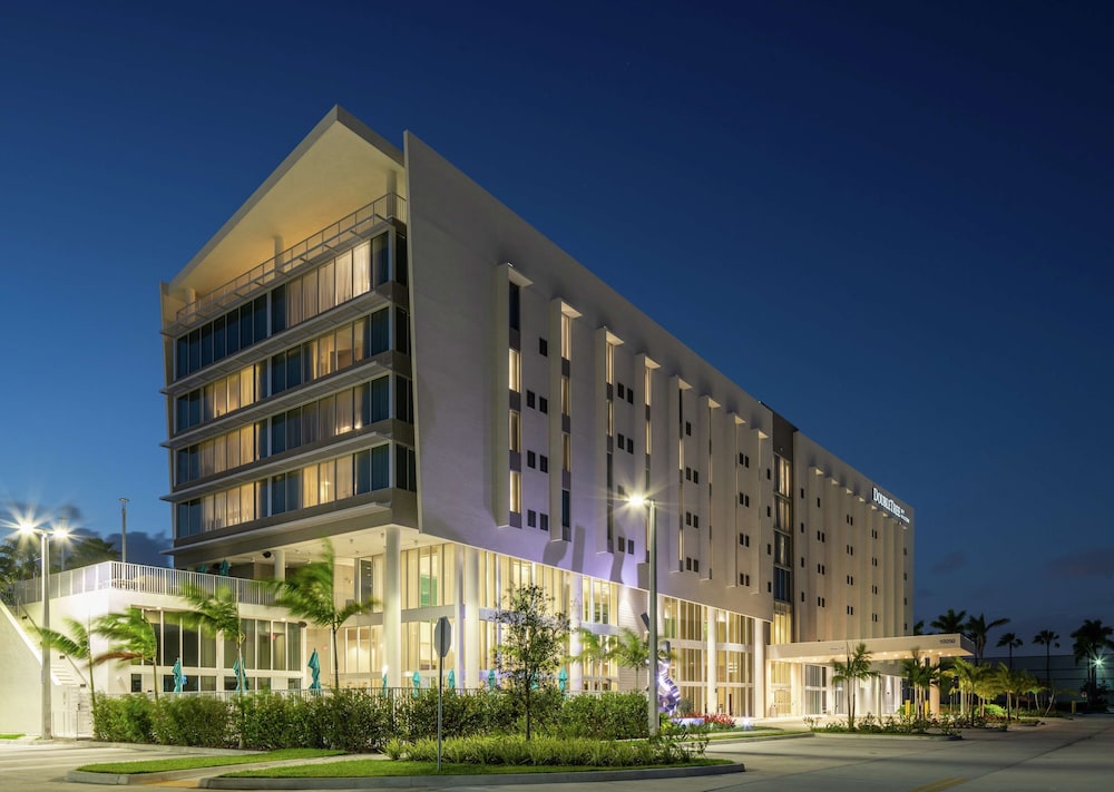 DoubleTree by Hilton Miami Doral FL - featured photo
