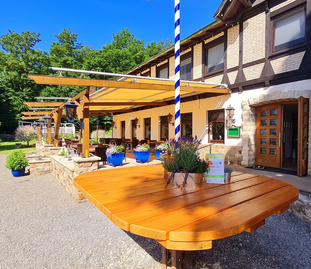 Waldquelle Hotel Restaurant — hotel in Aerzen
