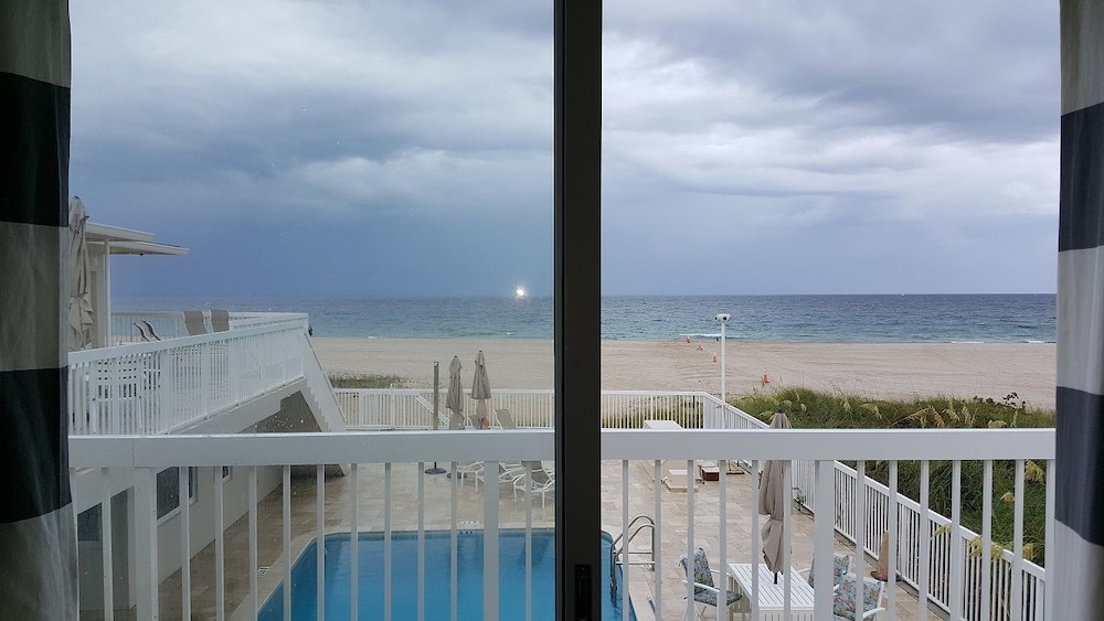 Le Cabanon Motel - photo 37
