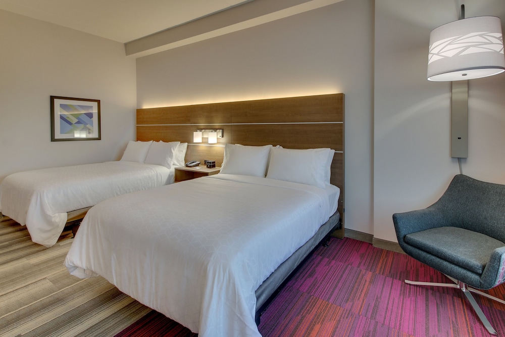 Holiday Inn Express & Suites Nashville Metrocenter Downtown by IHG - photo 7