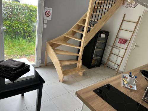 Studio Proche Aeroport — hotel in Bouguenais