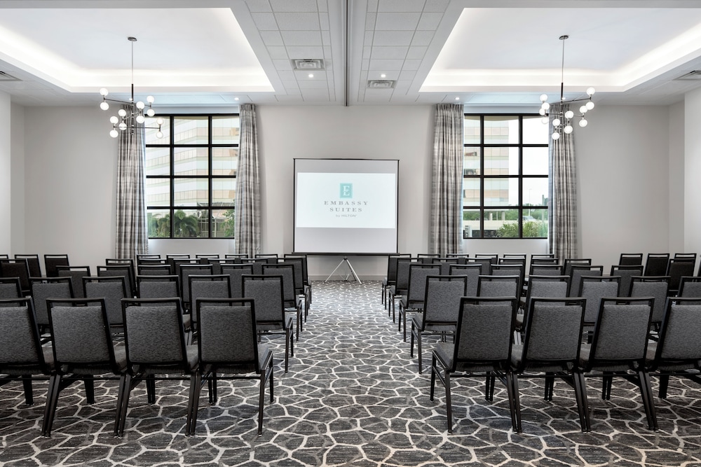Embassy Suites by Hilton Tampa Airport Westshore - photo 67