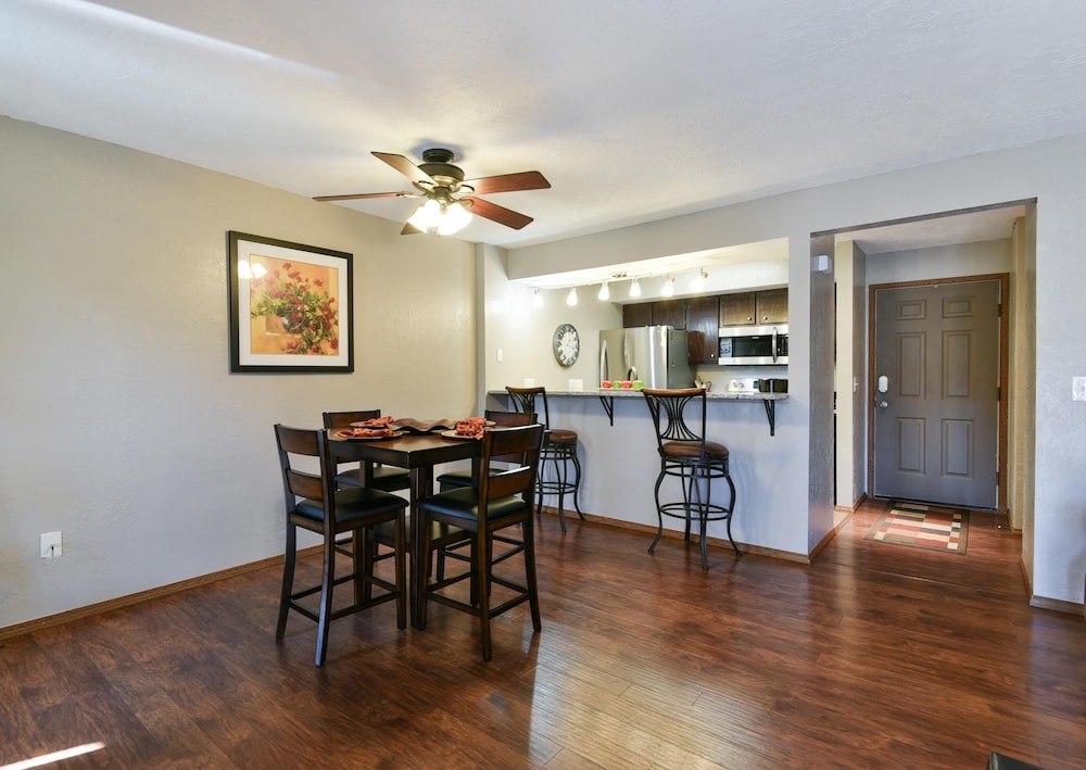 Matchplay Resort Amenities W Indoor Pool Comfort Meets Style And Fun - photo 9